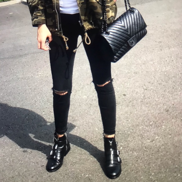 Zara Denim - Zara black skinny jeans with ripped knees